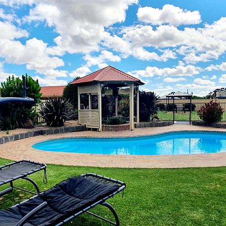 Werribee Park Motor Inn Extérieur photo